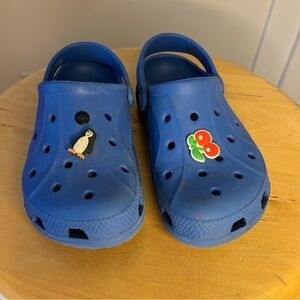 Kids Blue Crocs with Fun Charms Sz 12